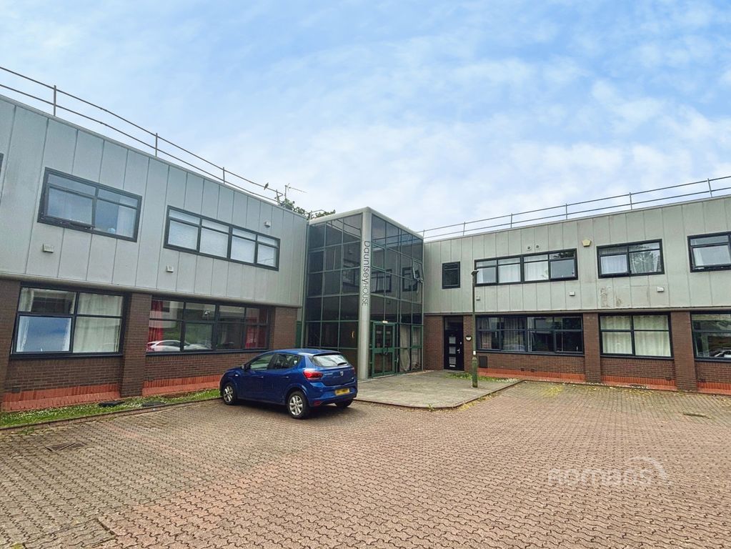 Property photo 1 of 7 Dauntsey House