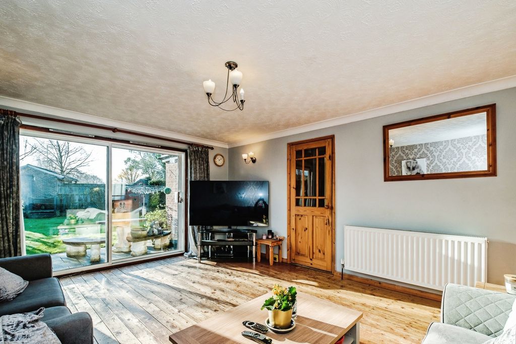 Property photo 2 of 25 Photos