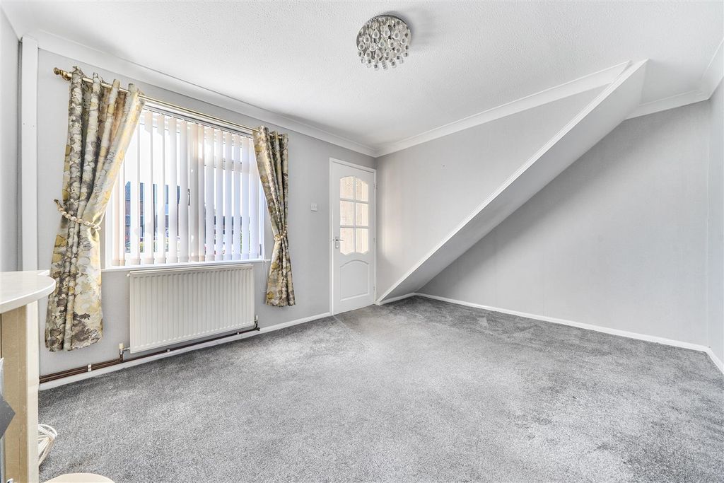 Property photo 3 of 21 3