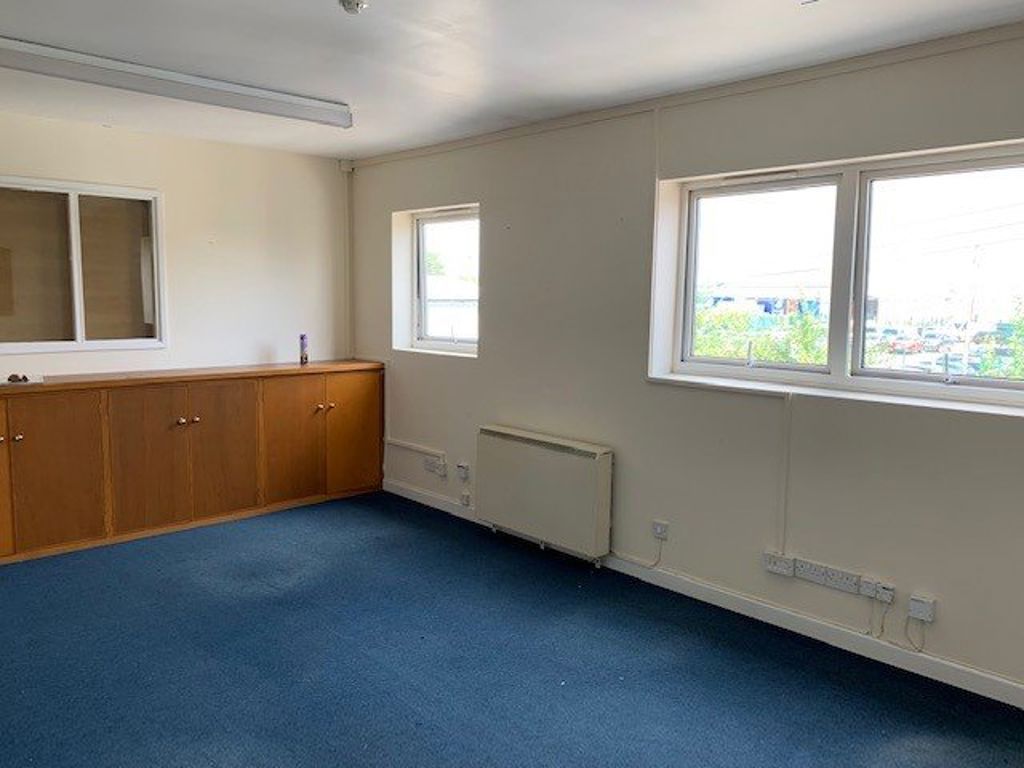 Property photo 1 of 3