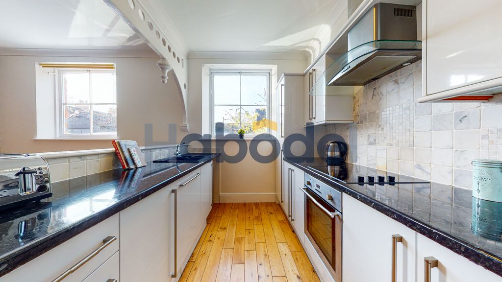 Property photo 2 of 7