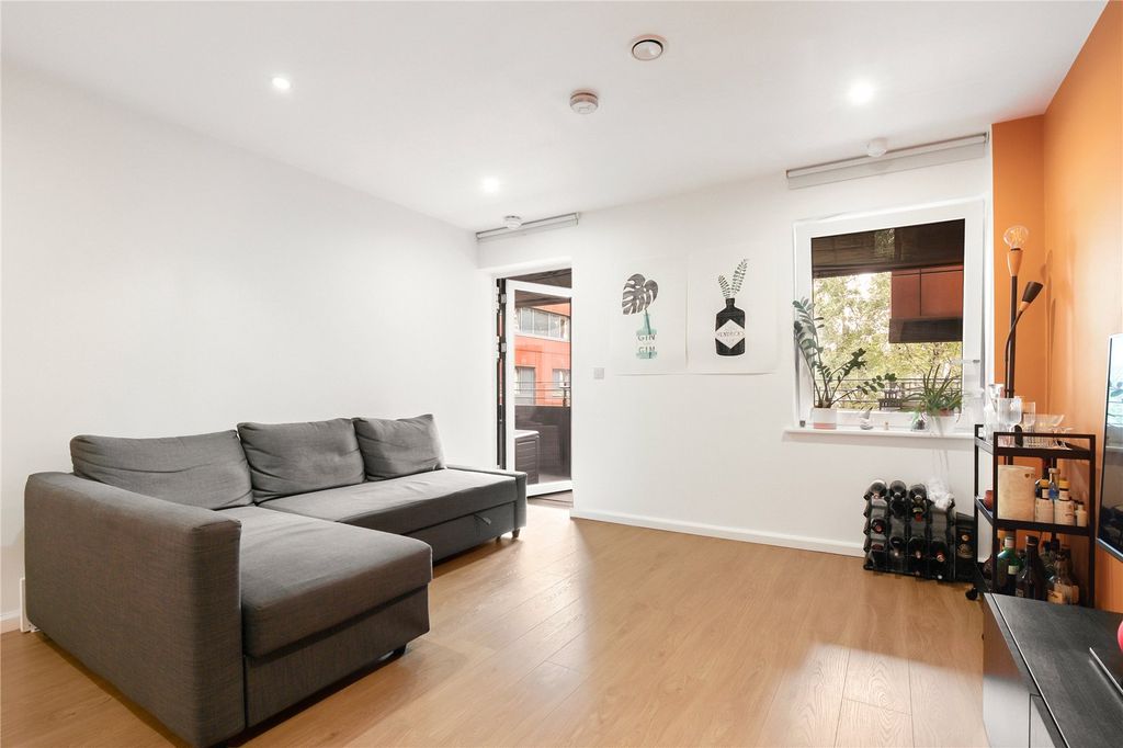 Property photo 1 of 15 Picture No. 23