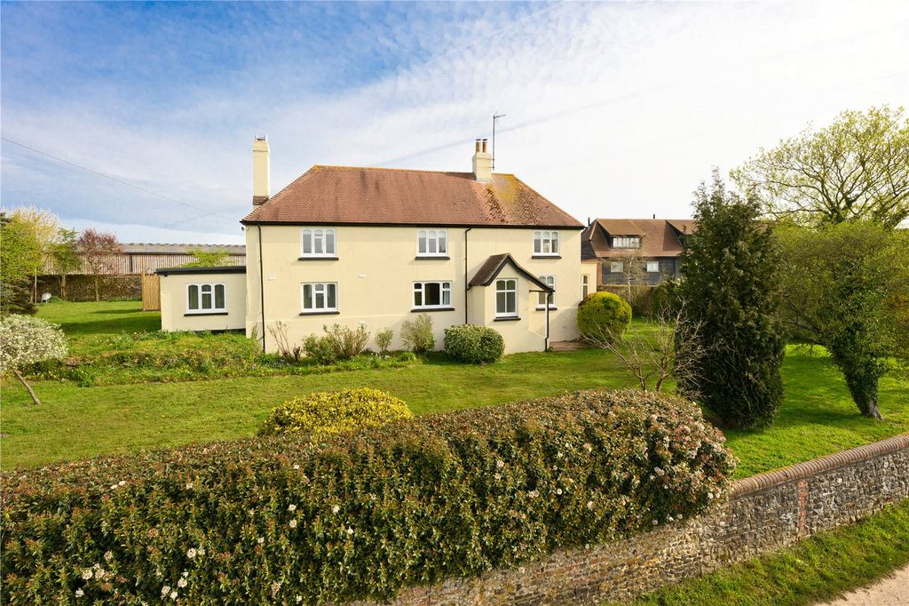 Property photo 1 of 23 Picture No. 04