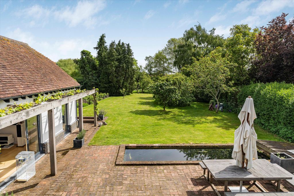 Property photo 3 of 35 Image