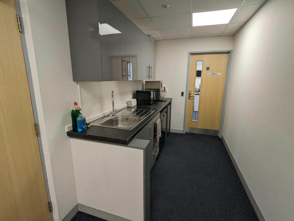 Property photo 3 of 3 1000005854.Jpg