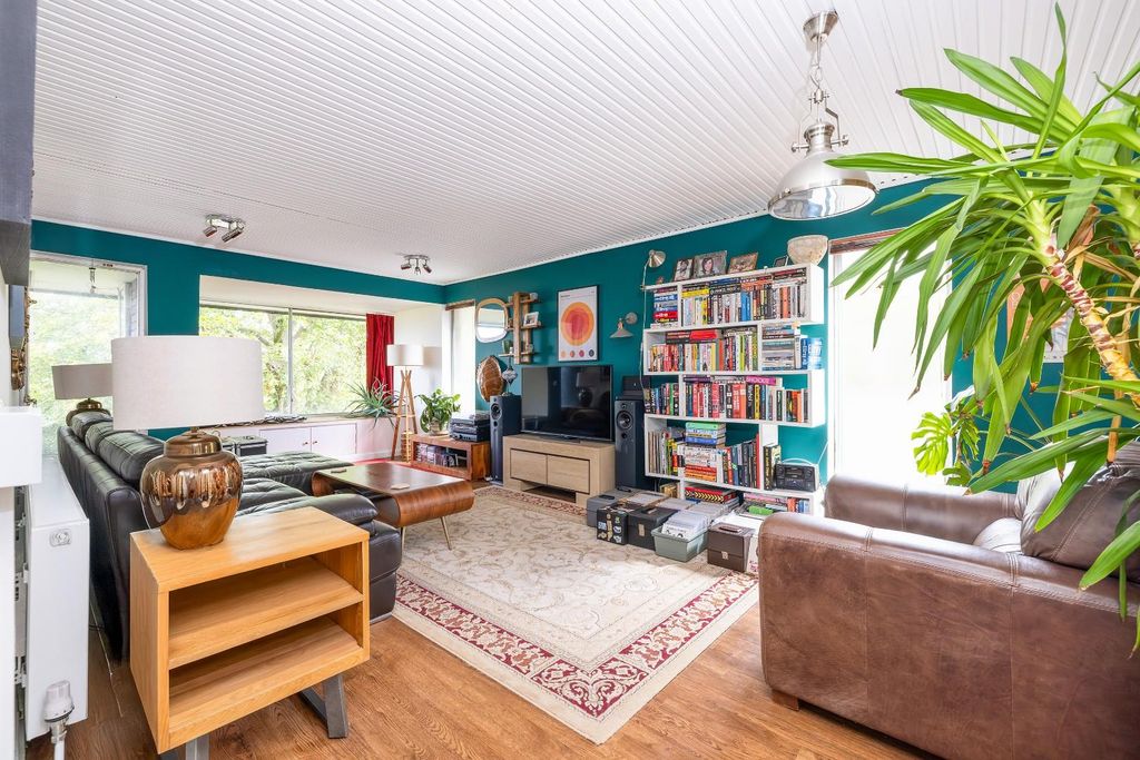 Property photo 3 of 24 014A8072-Hdr_1.Jpg
