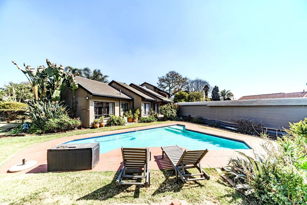 Property photo 1 of 58
