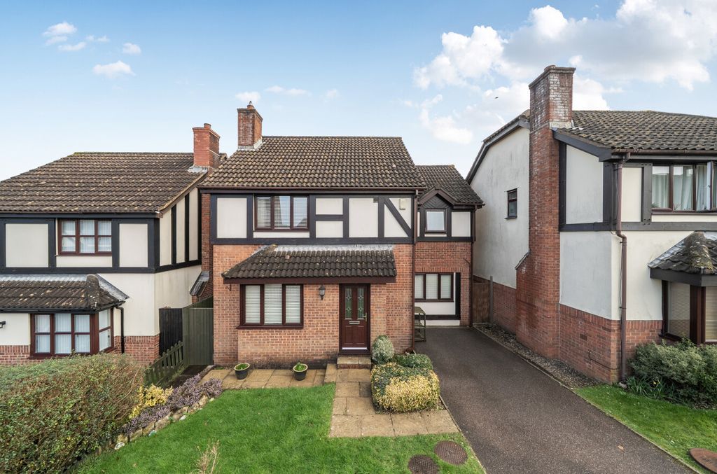 Property photo 1 of 20 1418159-1-699897c...