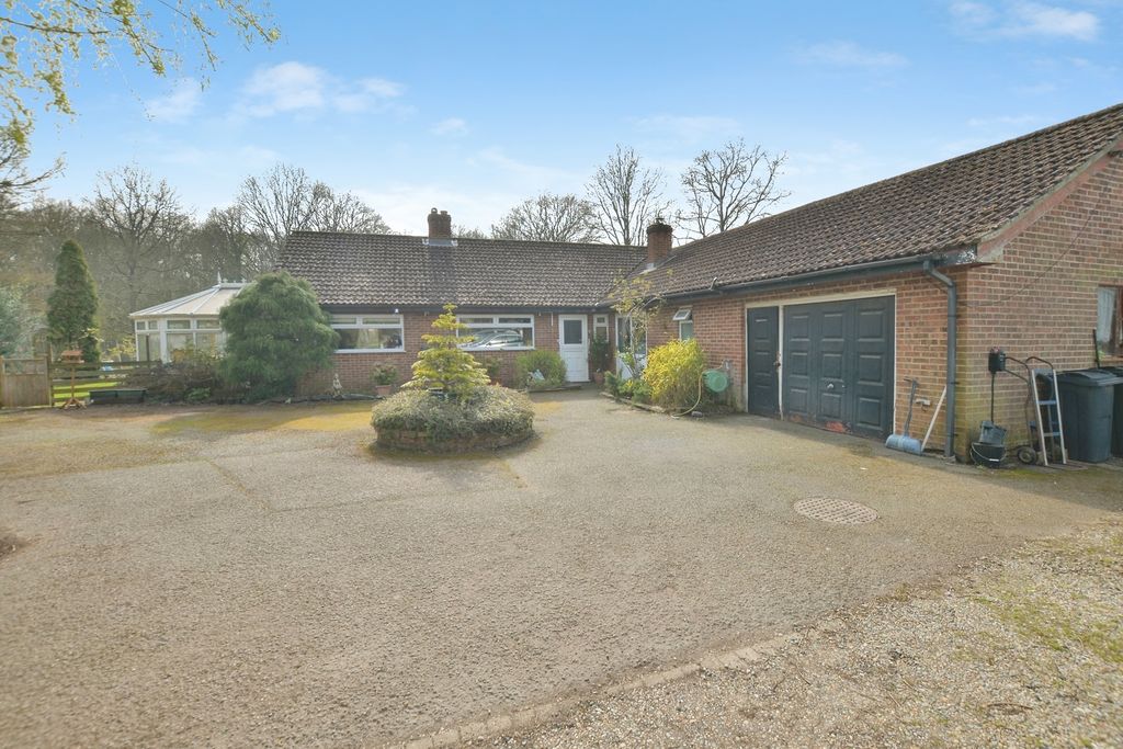 Property photo 1 of 20 Front