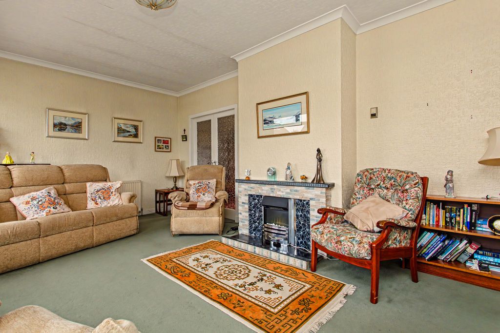 Property photo 3 of 17 Property Image 5