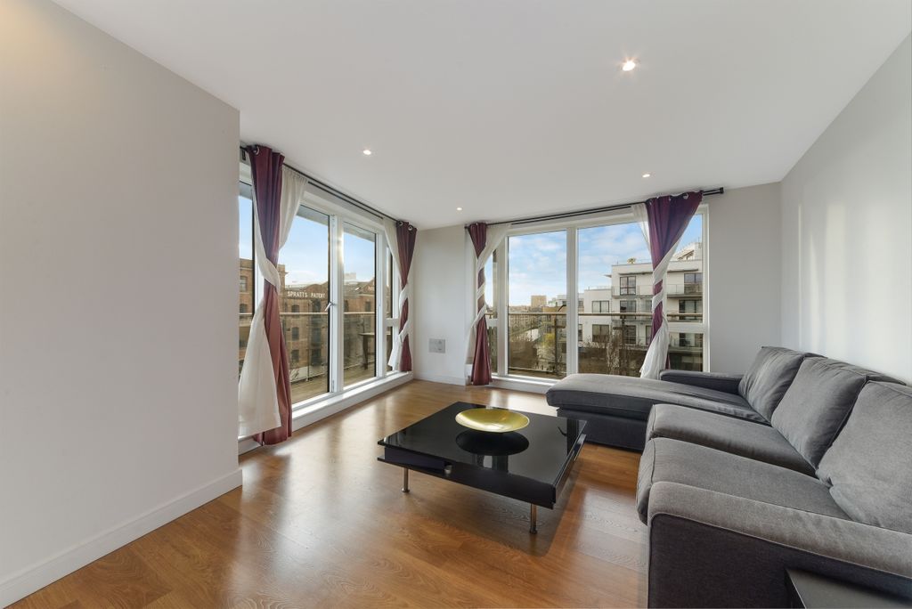 Property photo 1 of 11 Kara Court
