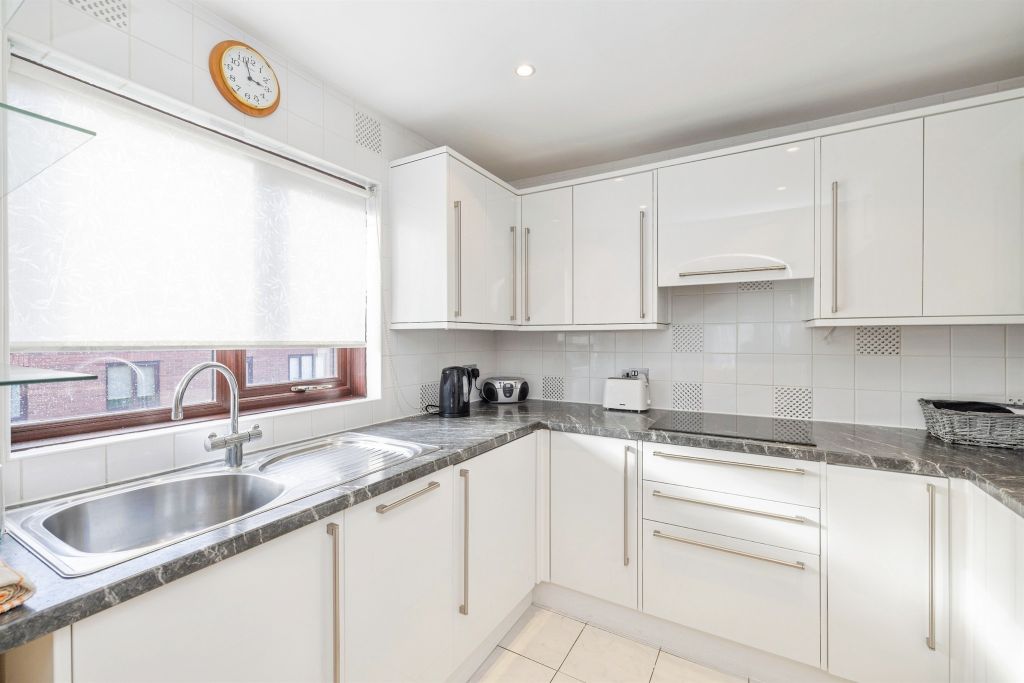 Property photo 3 of 20