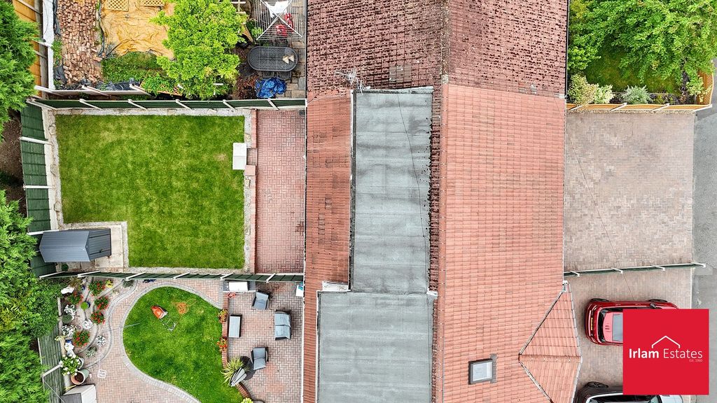 Property photo 2 of 16