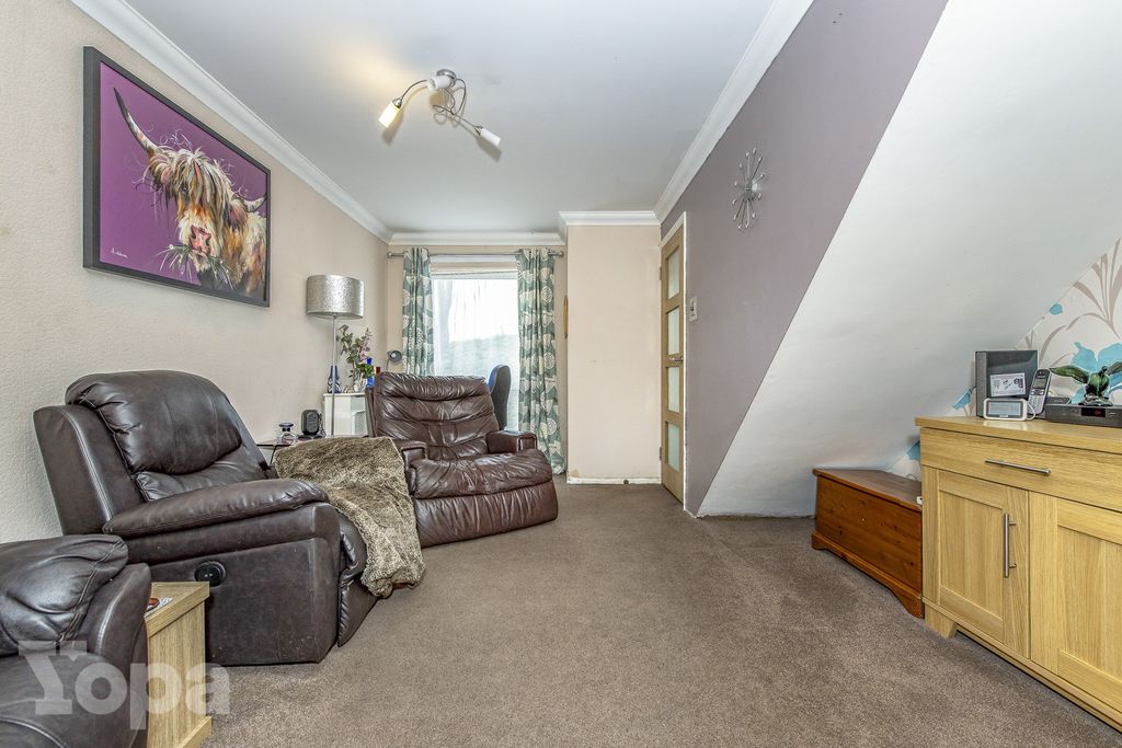 Property photo 2 of 17 Photo #2