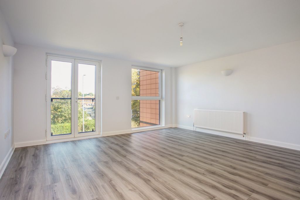 Property photo 3 of 8 3.Jpg