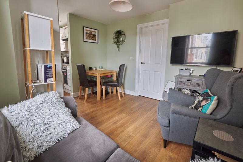 Property photo 2 of 9 Living Space