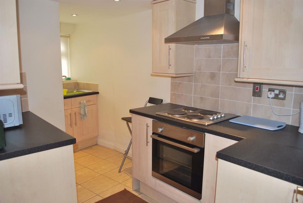 Property photo 1 of 7 1