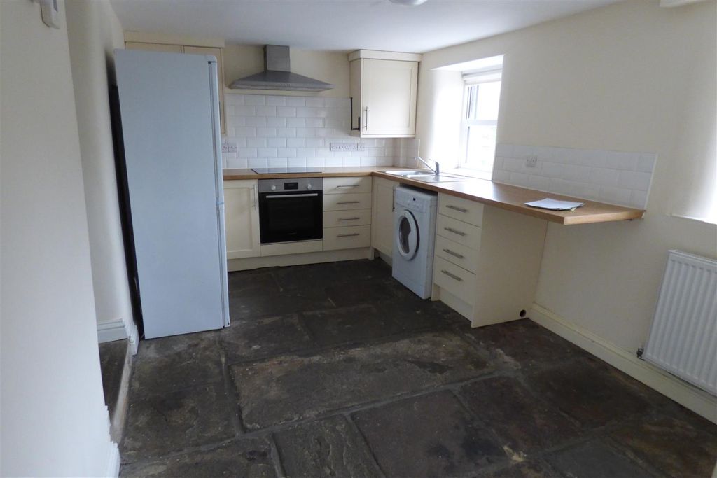 Property photo 3 of 12 P1410077.Jpg