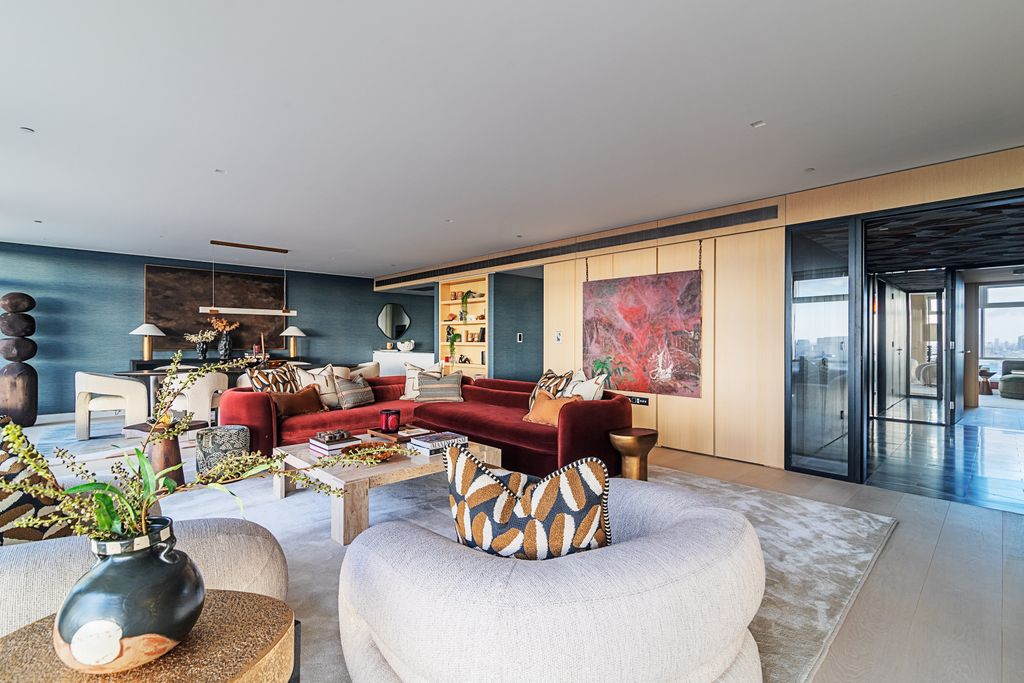 Property photo 3 of 52