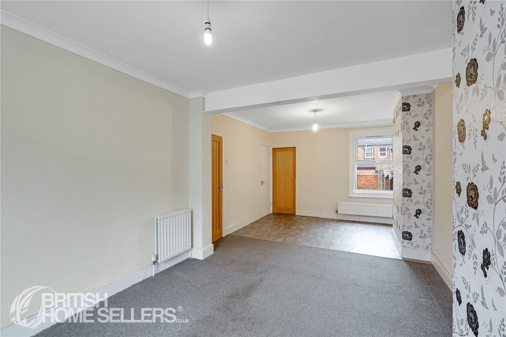 Property photo 3 of 15 Picture No. 32