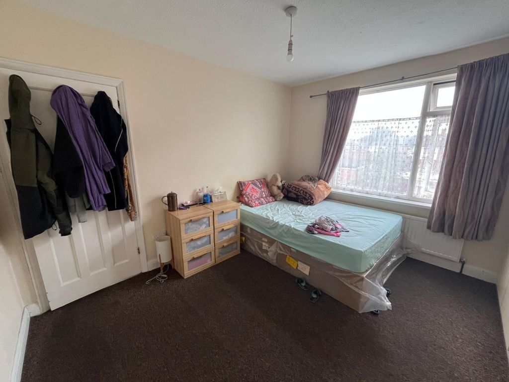 Property photo 2 of 2