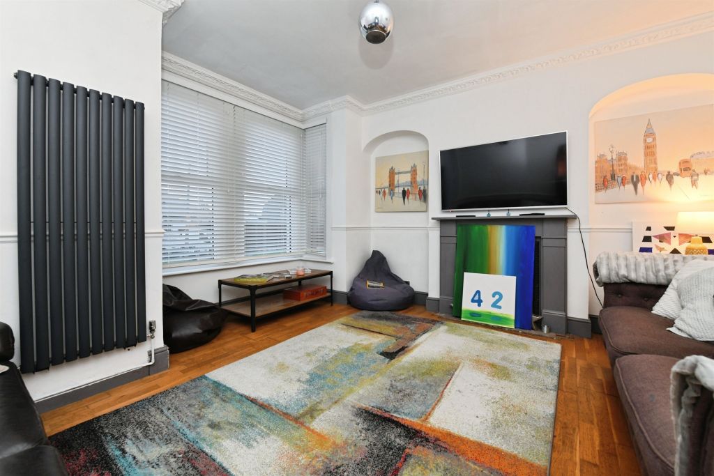 Property photo 2 of 19