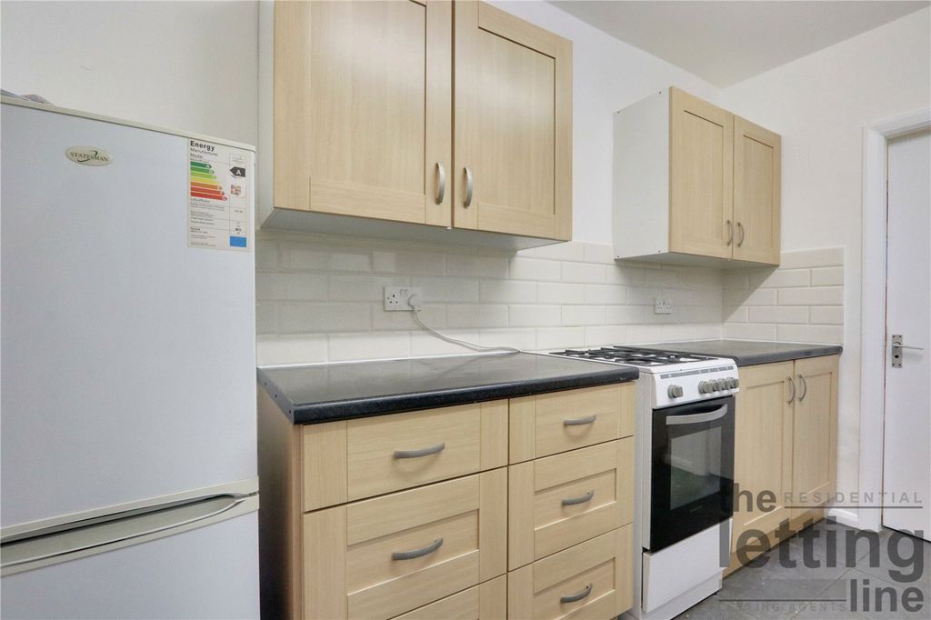 Property photo 3 of 12 Picture No. 10