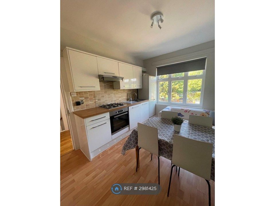 Property photo 1 of 30 Kitchen/Living Room