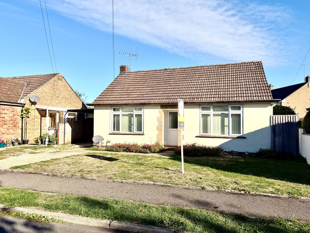 Property photo 1 of 10 Front