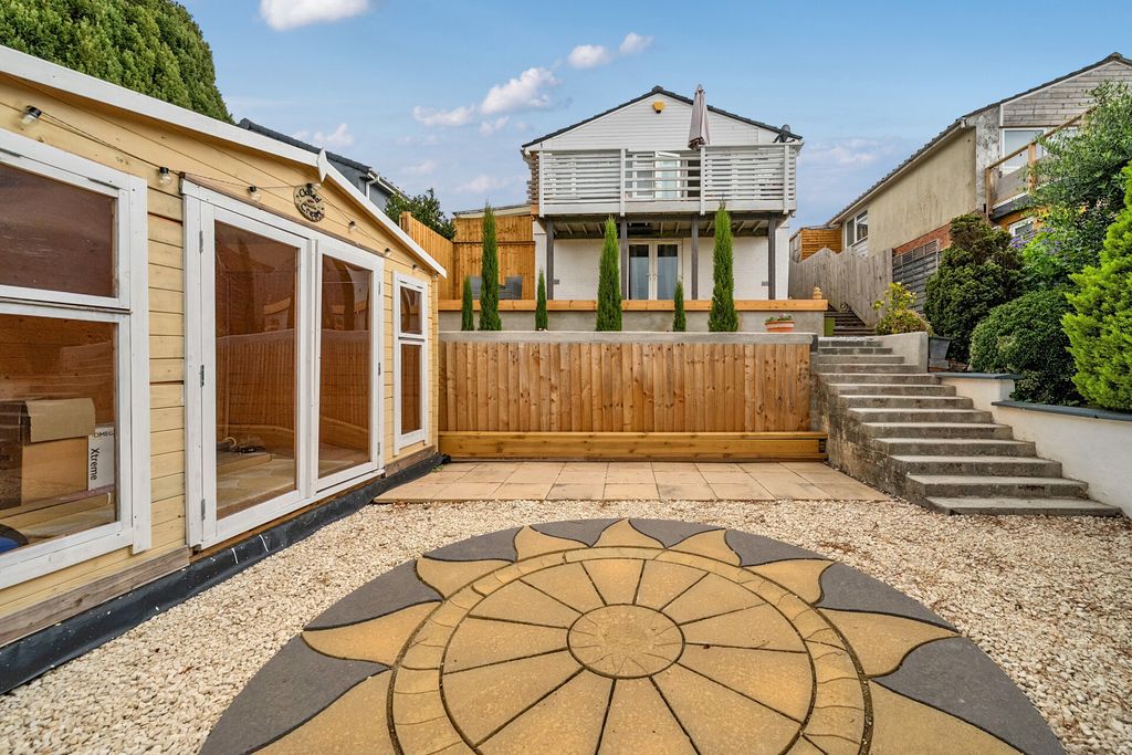 Property photo 1 of 27 1510696-17-1A03E2...