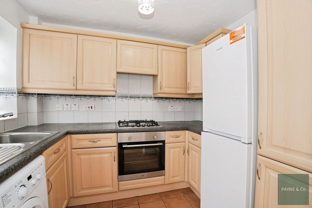 Property photo 3 of 25