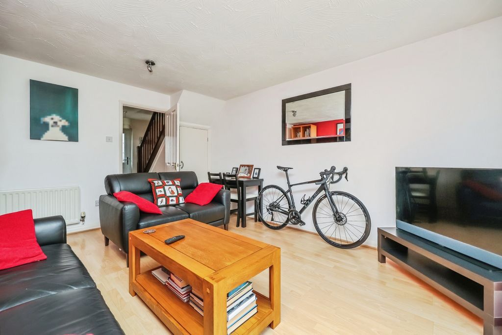 Property photo 2 of 16 Living Room