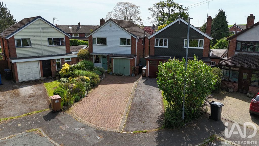 Property photo 1 of 49