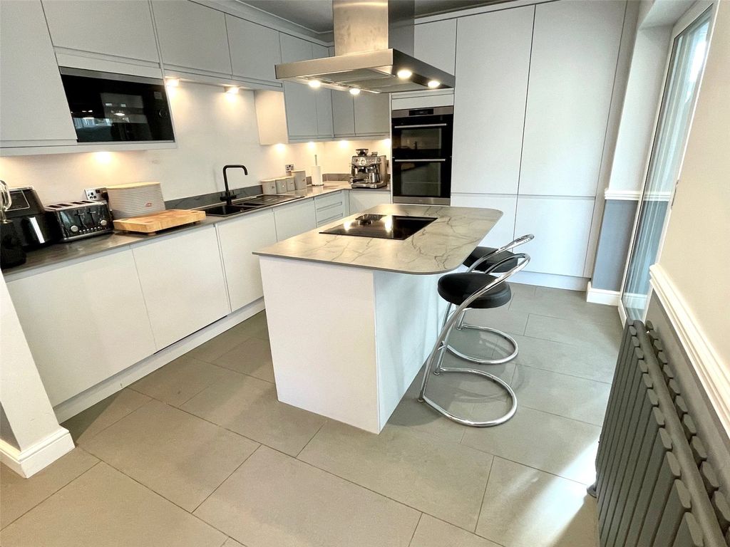 Property photo 1 of 26 Kitchen Diner