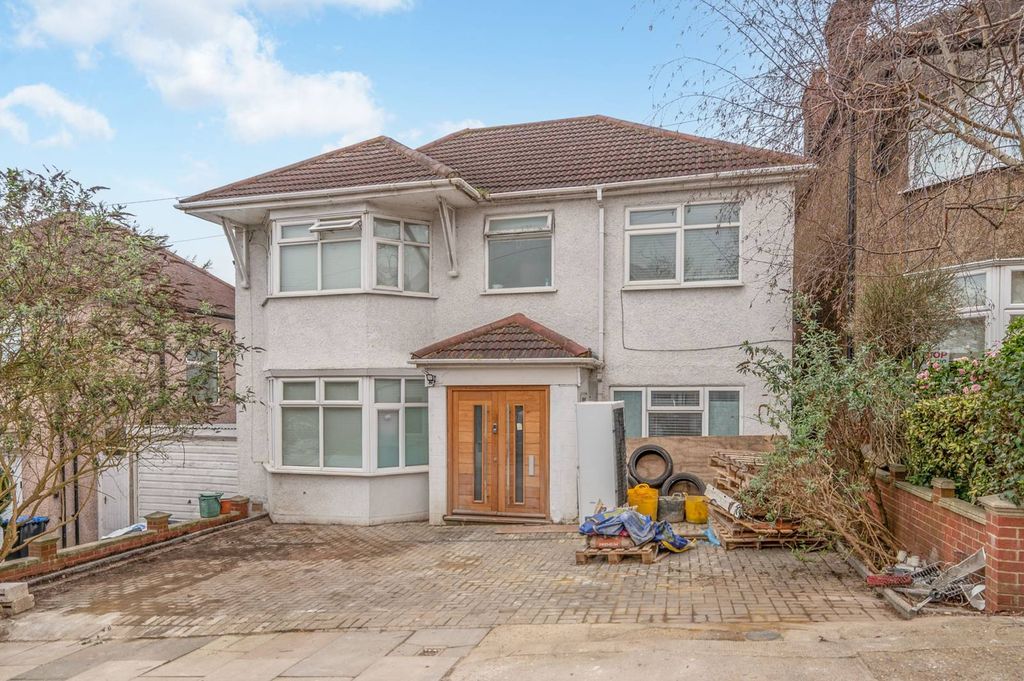 Property photo 1 of 5