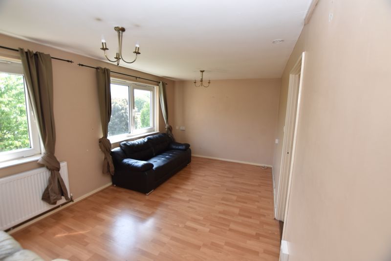 Property photo 3 of 10 Photo 9