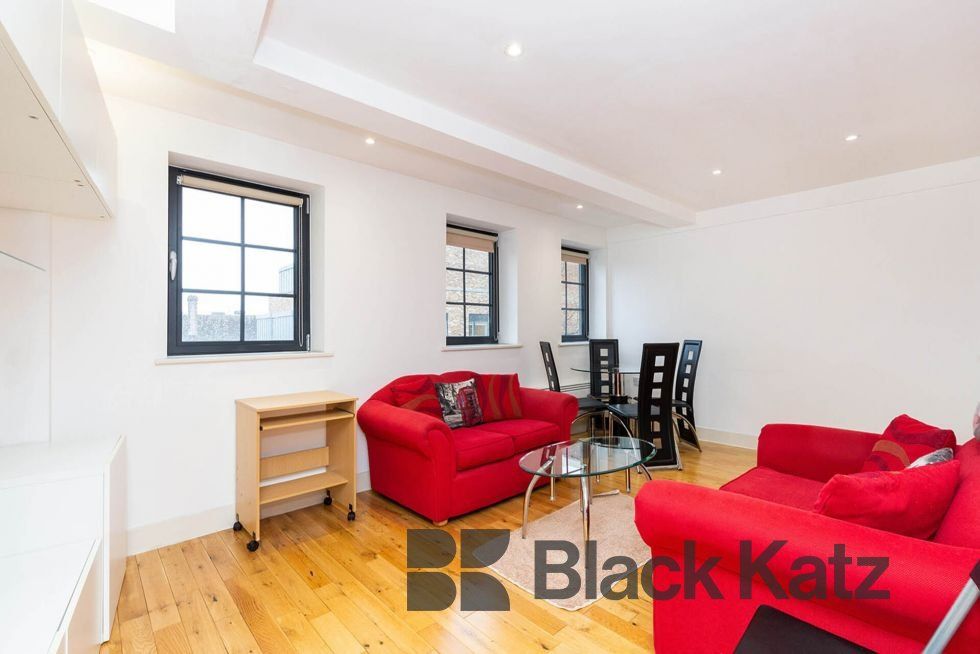 Property photo 2 of 10