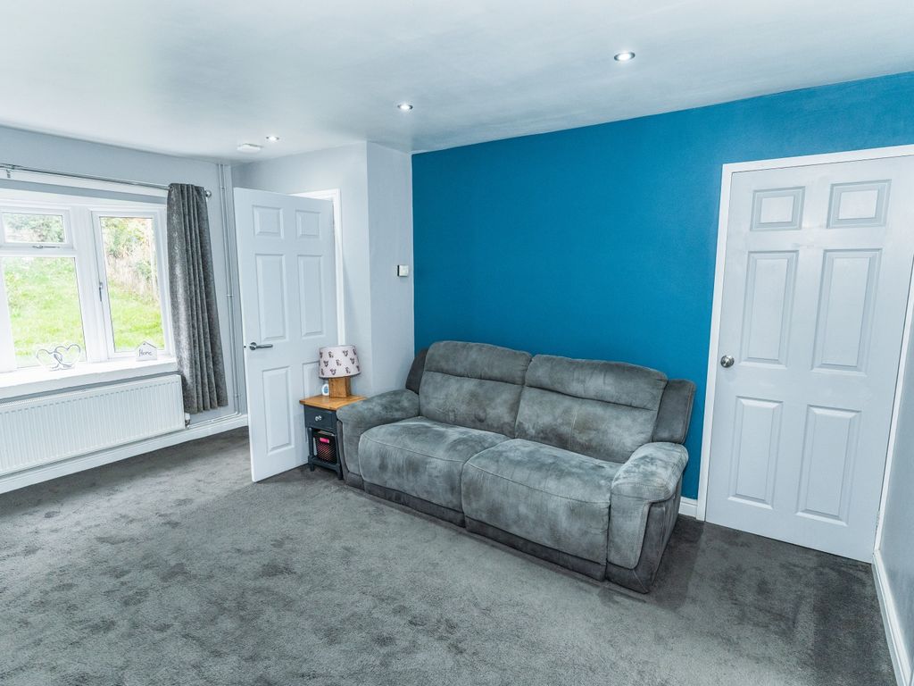 Property photo 3 of 18 Image 2