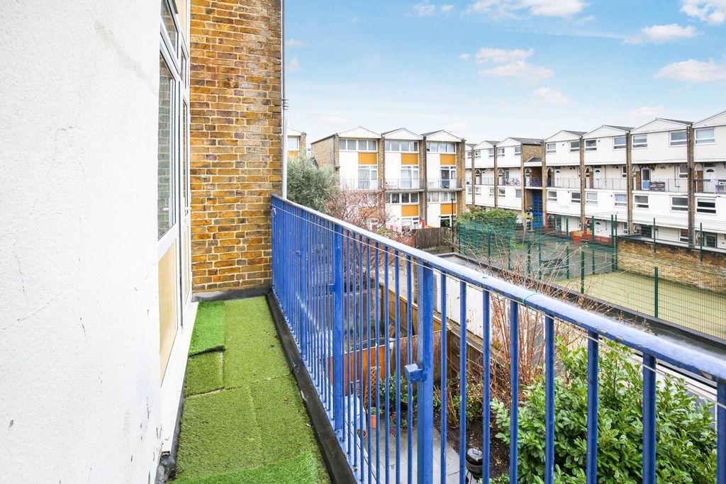 Property photo 3 of 16