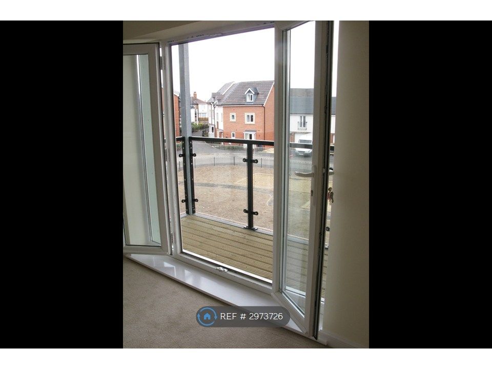 Property photo 3 of 11
