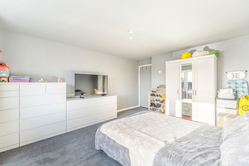 Property photo 3 of 20 Photo 9