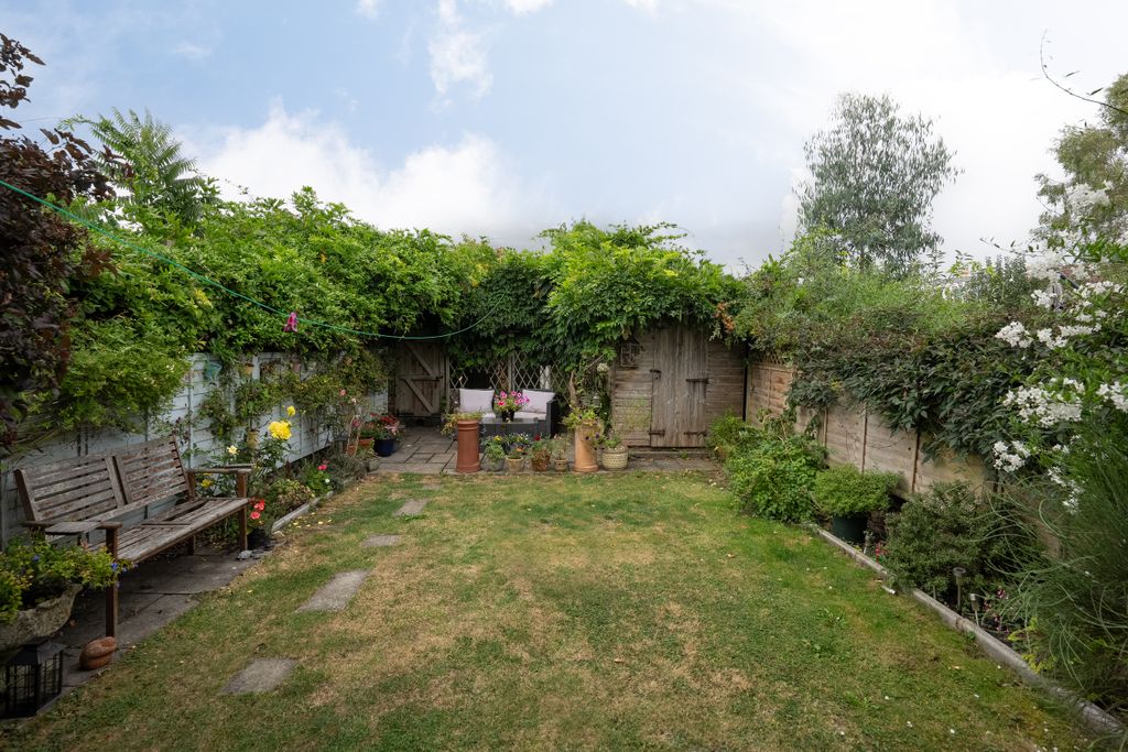 Property photo 2 of 21 17