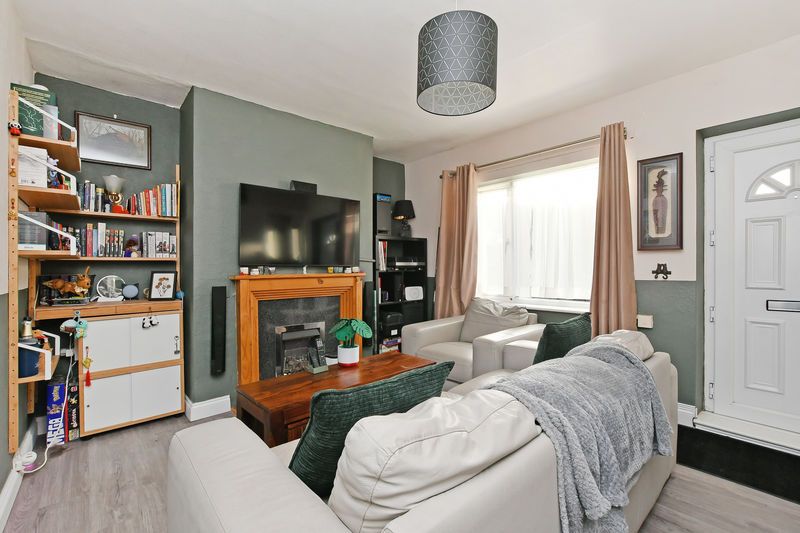 Property photo 2 of 22 Living Room