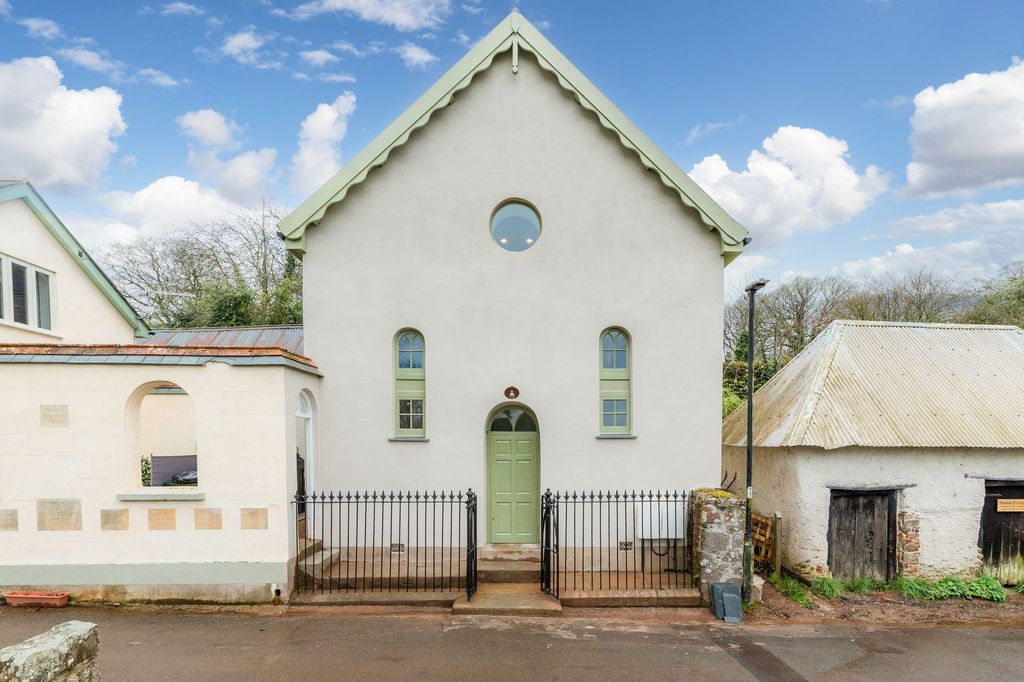Property photo 1 of 14