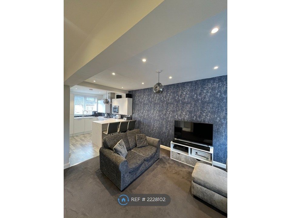 Property photo 1 of 23 Kitchen / Living Room