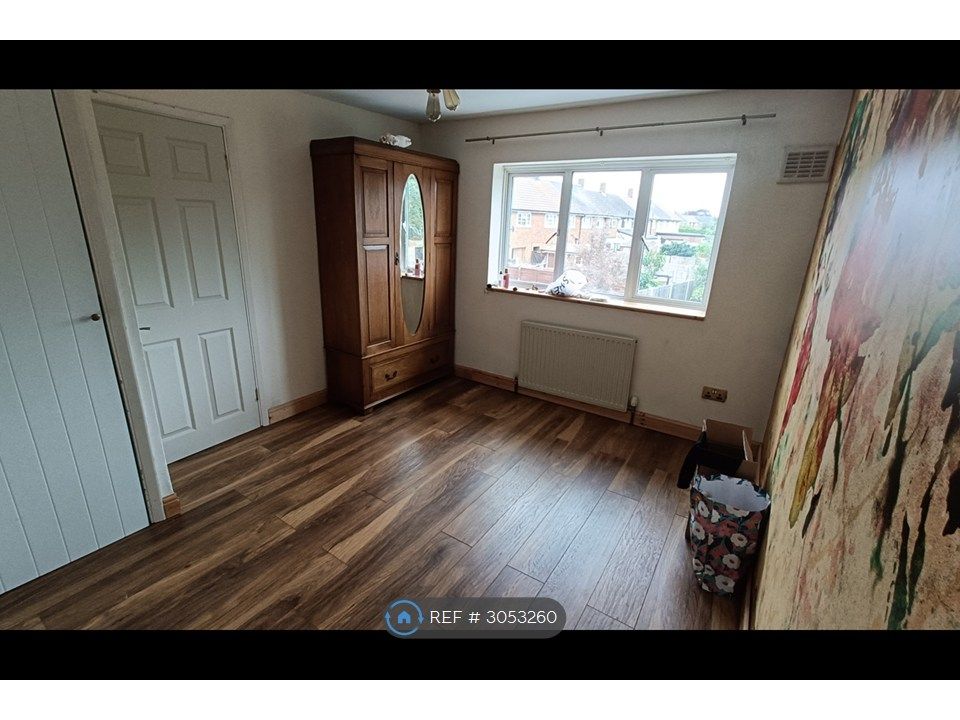 Property photo 1 of 2