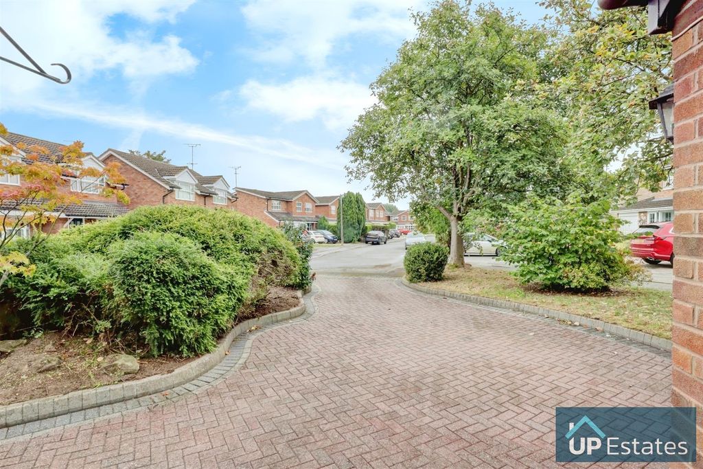 Property photo 3 of 23 Drive