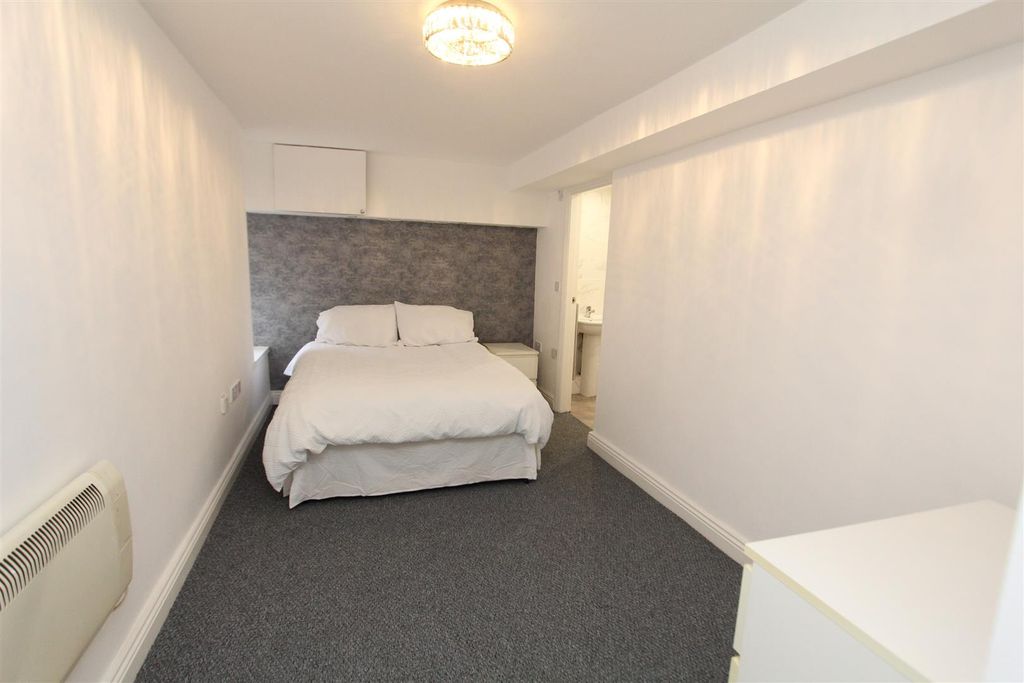 Property photo 1 of 13 B1.Jpg