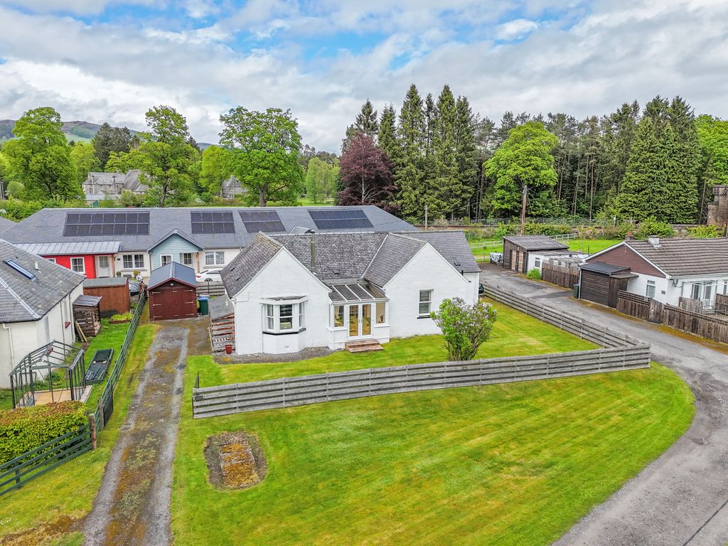 Property photo 1 of 32 Dji_20260521141818_0122_D-2