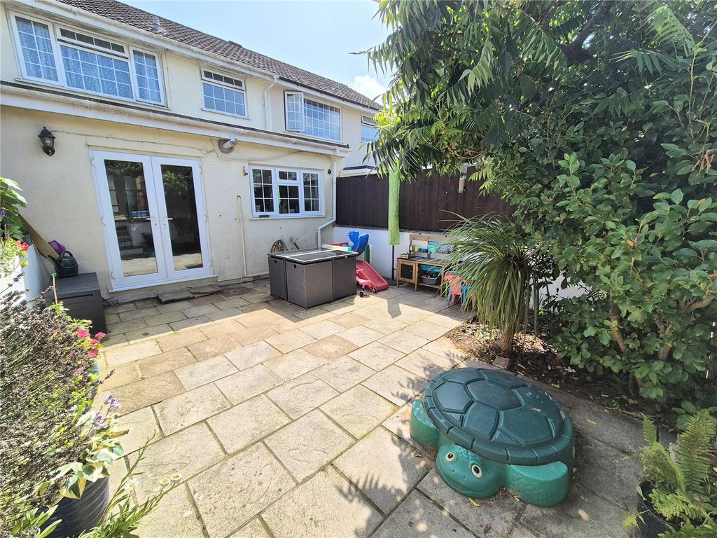 Property photo 1 of 16 Picture No. 14